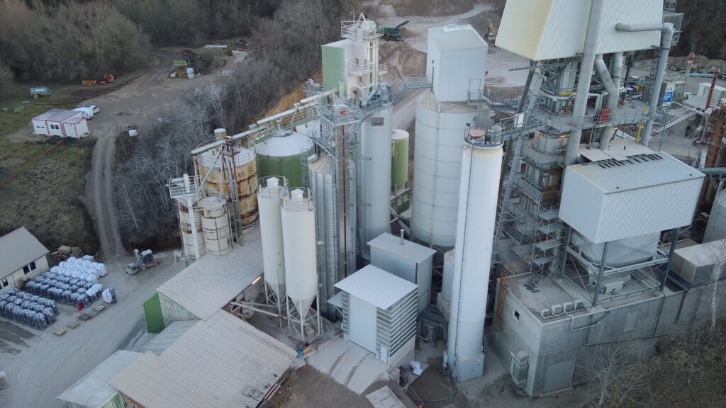 100 % bigene Kraftstoffe in der Kalkindustrie_Knoblinger setzt Standards